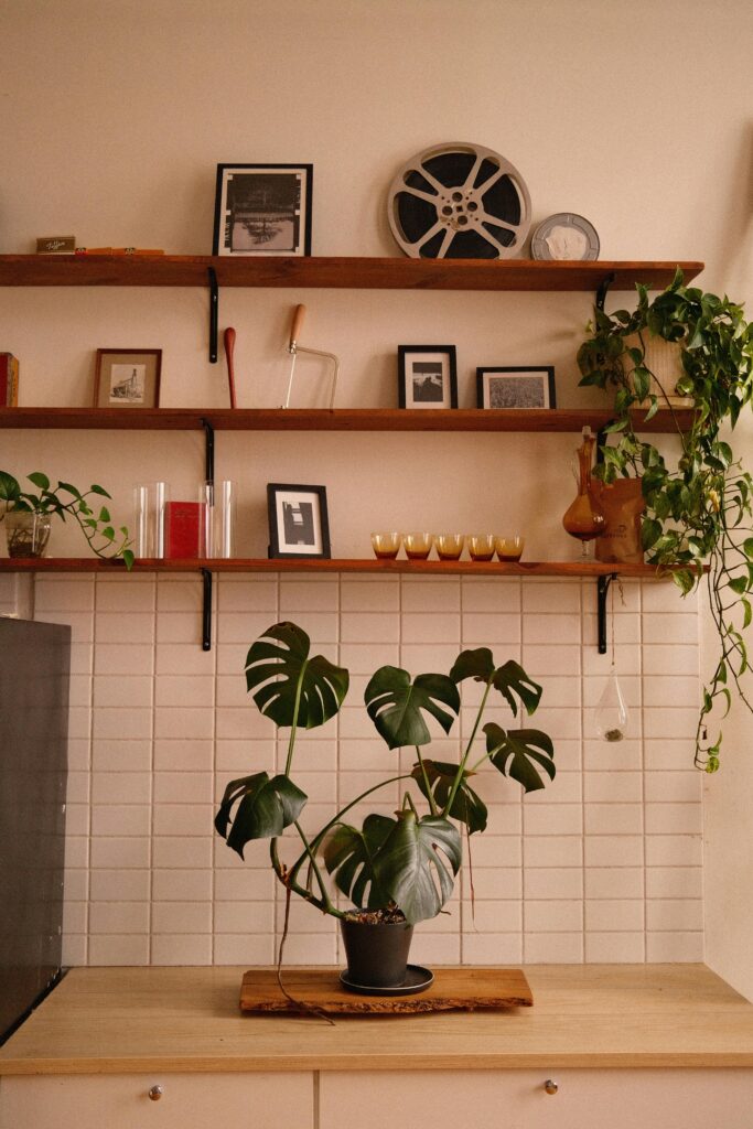 kitchen floating shelves